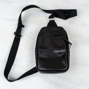 Calvin Klein Crossbody Cellphone Bag